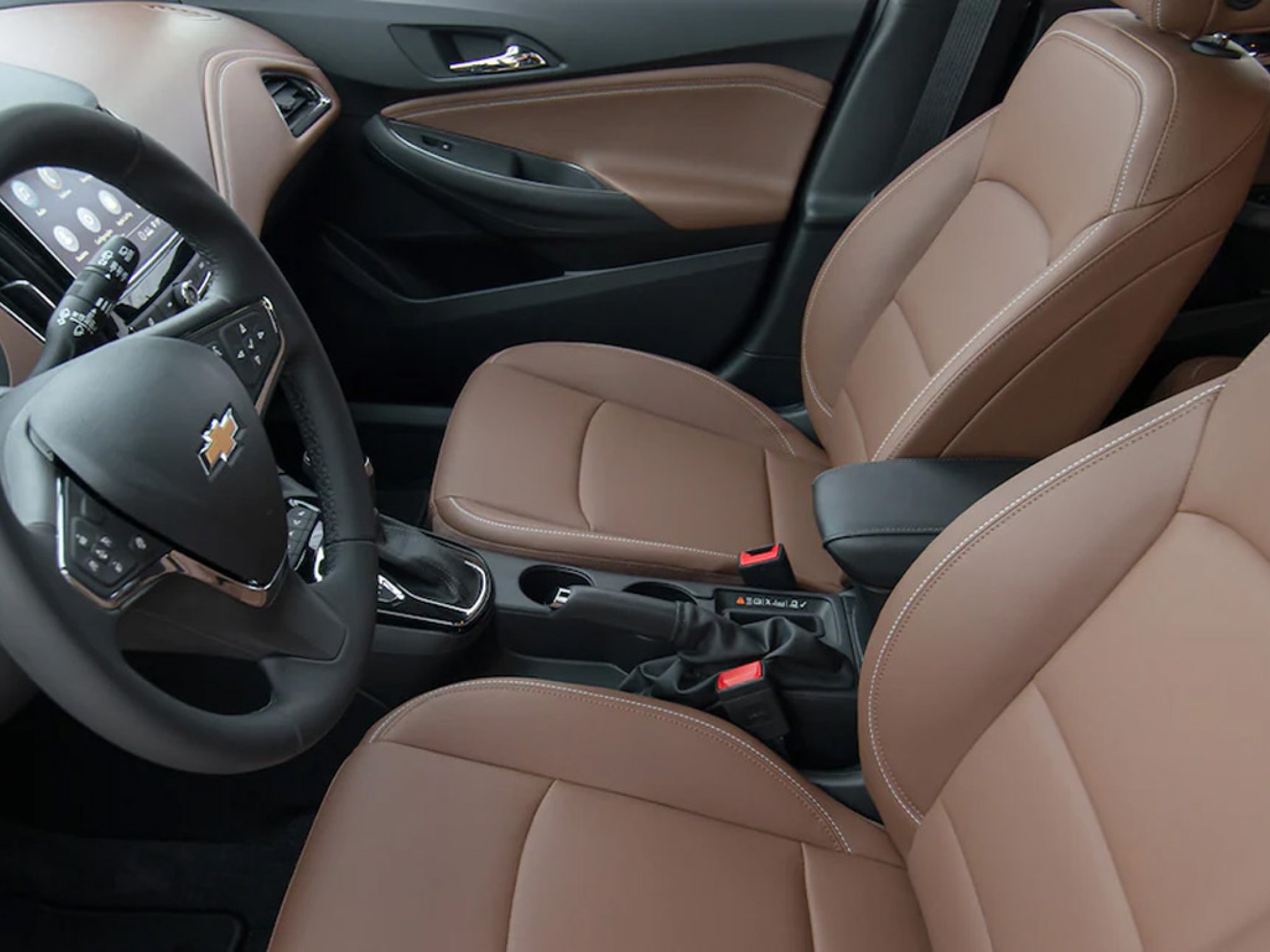 Dentro de Chevrolet Cruze